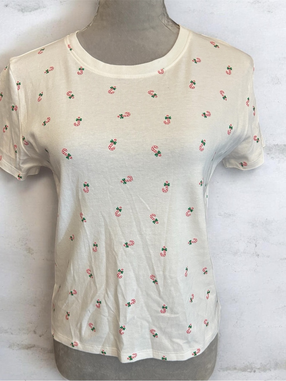 NWOT Cream Short-Sleeve Tee with candy cane print festive holiday Christmas wear